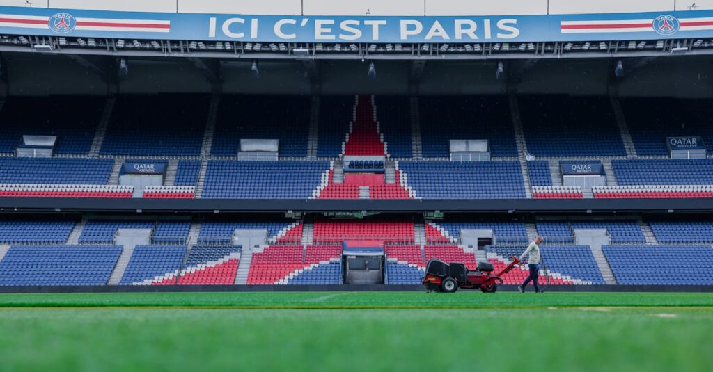 Illustration de Ligue des Champions : Le PSG débute en force face à l'Atalanta (4-0) PSG-vs-Atalanta-football