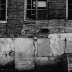 abandoned-house-legal