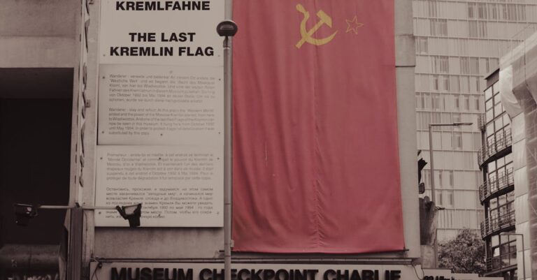 Illustration de Charlie Kirk assassiné : Trump, Biden et Obama réagissent charlie-kirk-memorial