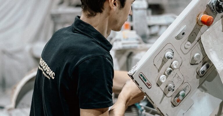 chinese-solar-panel-factory