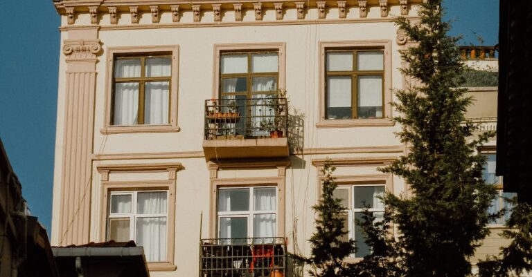 Illustration de Immobilier : les prix des métropoles repartent à la hausse city-real-estate-boom