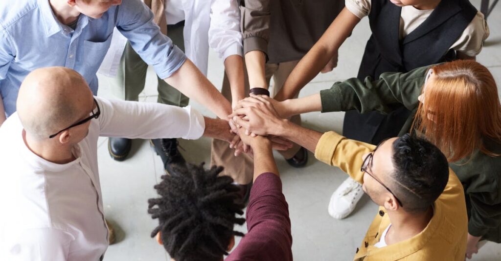 Illustration de Congés payés et arrêt maladie : nouvelles règles pour les PME corporate-HR-meeting