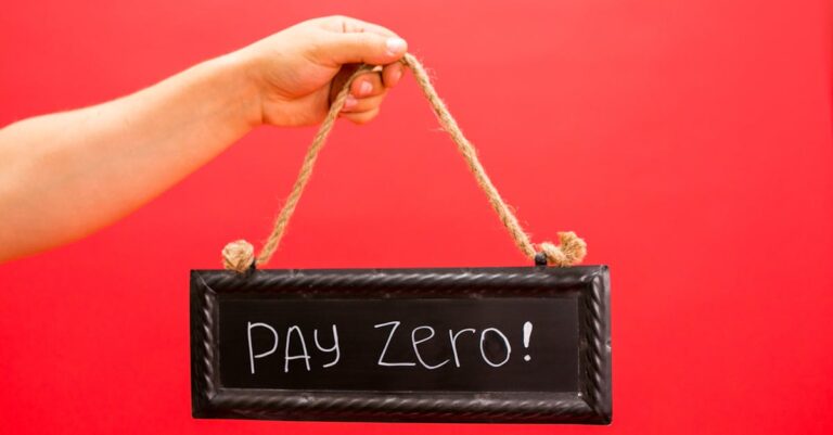 Illustration de Budget 2026 : Lecornu renonce à supprimer des jours fériés french-prime-minister-budget-announcement