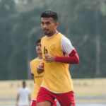 manager-running-outdoor