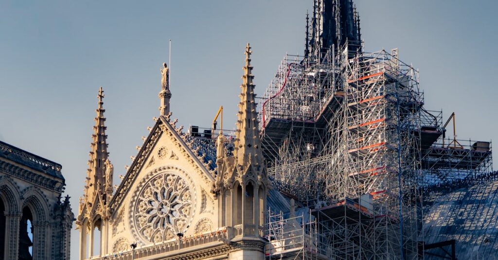 Illustration de Patrimoine religieux : un appel à dons crucial pour les églises French-church-restoration