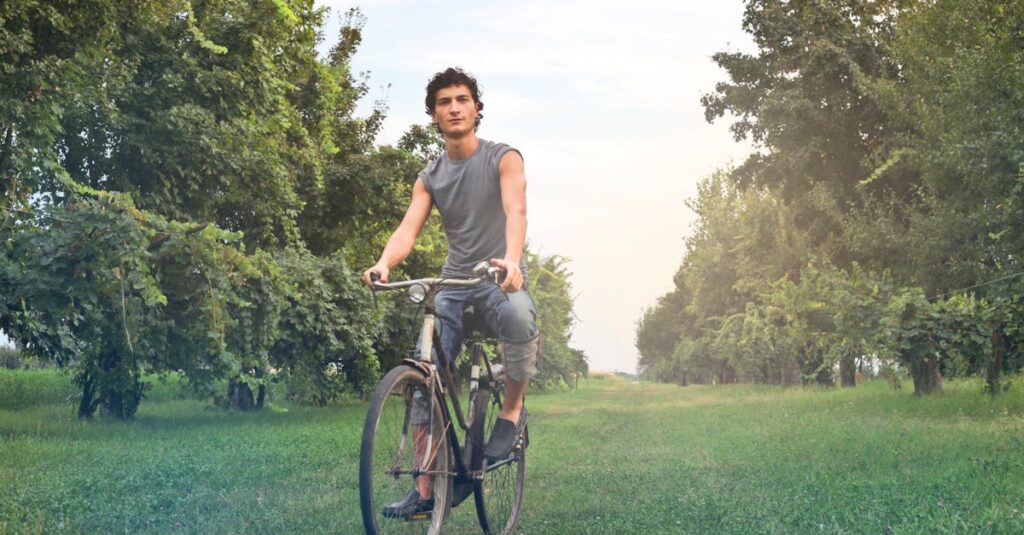 Illustration de Guillaume Di Grazia, ex-voix du cyclisme, décède à 52 ans Guillaume-Di-Grazia-cycling