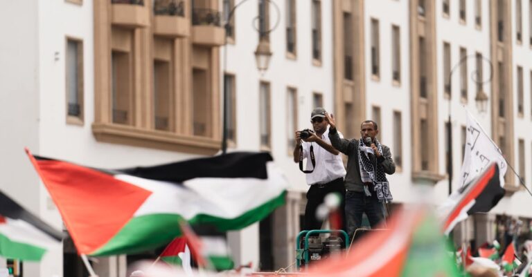 Illustration de Maroc : des manifestations pour la démission du gouvernement Morocco-protest-Rabat