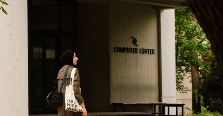 Illustration de Collège Avicenne de Nice: la justice confirme l'annulation de la fermeture Nice-Avicenne-college