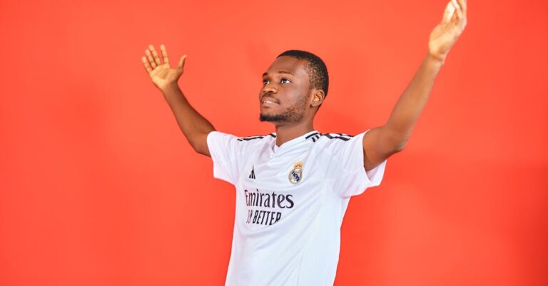 Illustration de Real Madrid vs Juventus : Victoire Cruciale en Ligue des Champions Real-Madrid-celebration-1