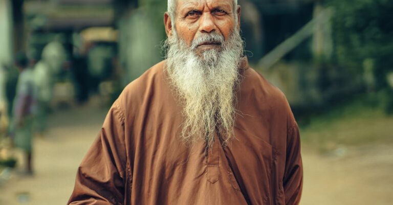 Illustration de Japon : Sanae Takaichi, première femme Première ministre Sanae-Takaichi-portrait