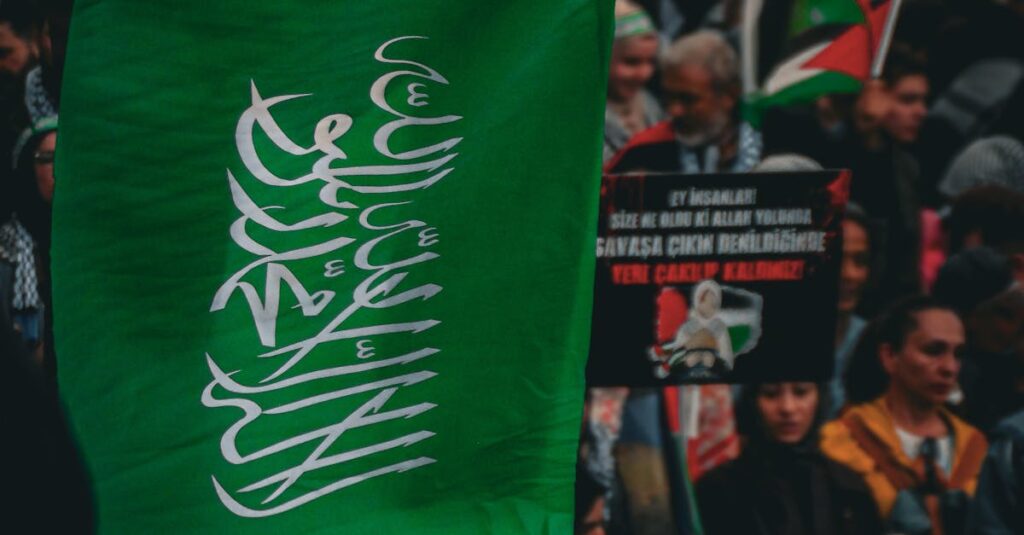 Illustration de Justice pour Inass : marche blanche et colère à Suèvres Suevres-protest-march