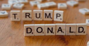 Illustration de Trump rompt les négociations commerciales avec le Canada donald-trump-mark-carney