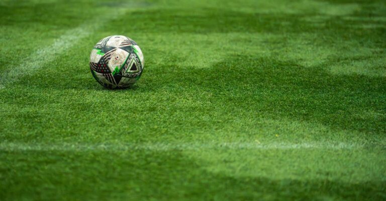 Illustration de Ligue Europa : l'OL brille, Lille et Nice en difficulté après la 3e journée europa-league-football-stadium