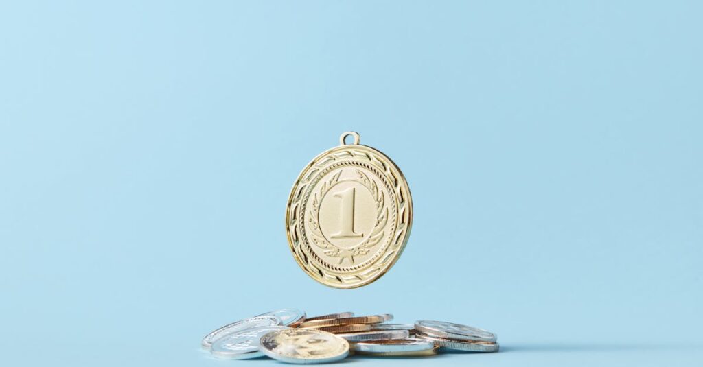 Illustration de Nobel Économie 2025 : Aghion, Mokyr et Howitt récompensés nobel-prize-economics