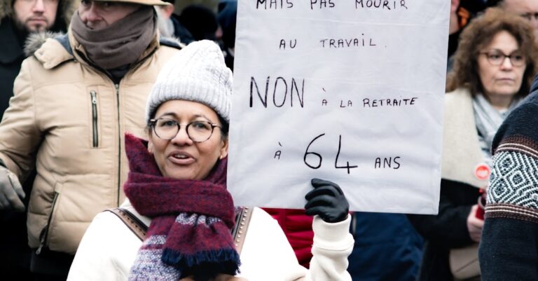 Illustration de Grève du 2 octobre: mobilisation en baisse mais la colère persiste protest-strike-france