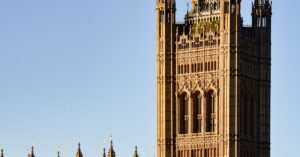 Illustration de Abdelkader Lahmar: polémiques et controverses d'un député LFI Abdelkader-Lahmar-parliament-speech