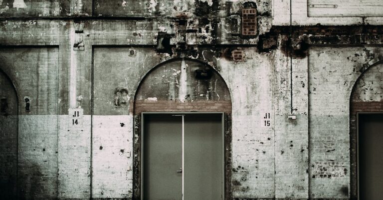 Illustration de Lafarge en procès : soupçons de financement du terrorisme Lafarge-cement-factory