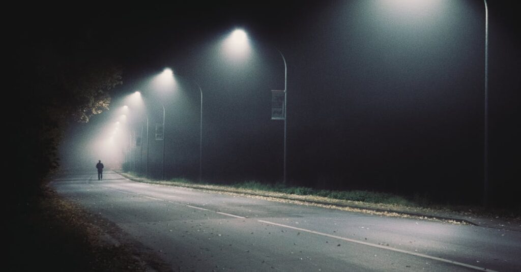 Illustration de Marseille : choc et indignation après l'assassinat de Mehdi Kessaci Marseille-street-crime