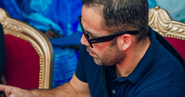 Illustration de Glucksmann et 2027 : doutes au PS après une prestation mitigée Raphael-Glucksmann-LCI-interview