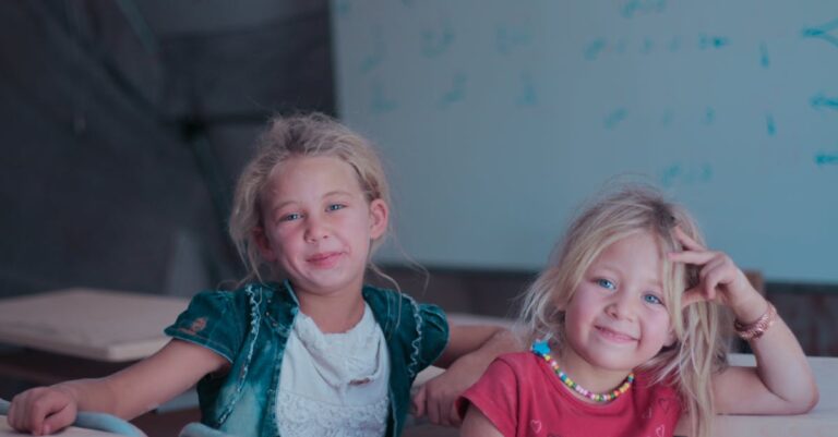 Illustration de Syrie : L'Éducation, un Défi de Reconstruction Post-Conflit Syrian-children-school