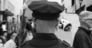 Illustration de Artistes-auteurs : une protection sociale en quête de vraie gouvernance artists-protesting-social-security