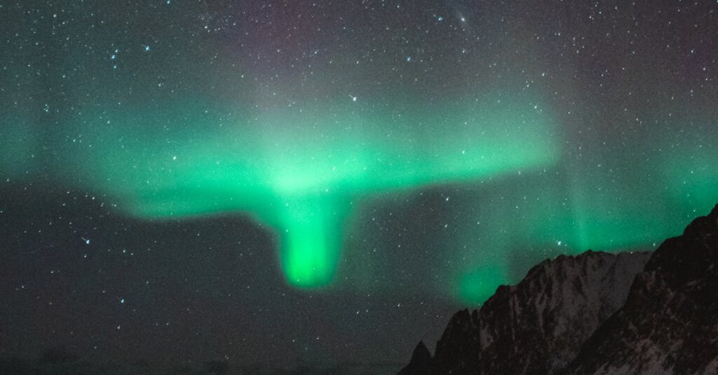 aurora-borealis-night-sky