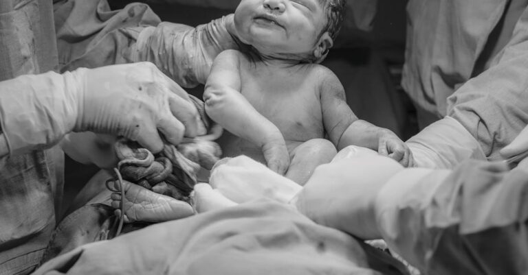 Illustration de Plus de 600 nourrissons victimes de violences sexuelles en 2024 baby-hospital-violence