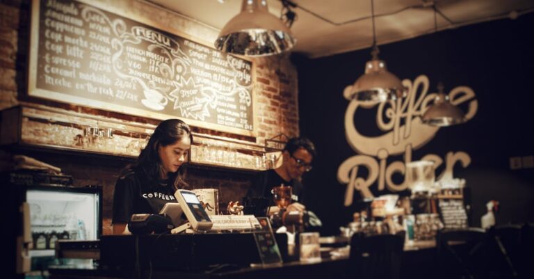 cafe-restaurant-inclusive-employees