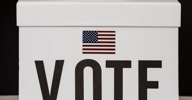 Illustration de Chili : Jara et Kast au second tour, la sécurité enjeu clé chilean-election-security-concerns