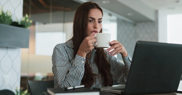 Illustration de Mexique : Sheinbaum lance un plan contre les violences sexuelles claudia-sheinbaum-mexico-press-conference