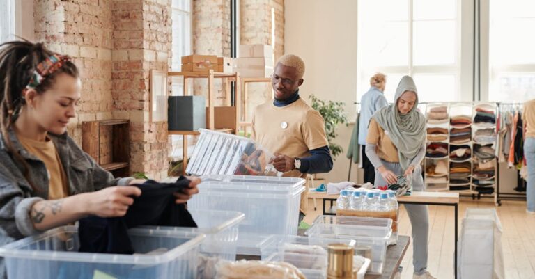 clothing-sorting-UAE-warehouse