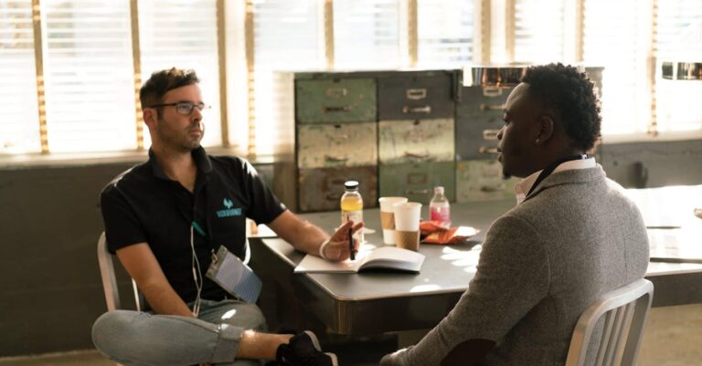 Illustration de Jeunes ingénieurs : l'accès à l'emploi se complexifie engineer-graduation-unemployment