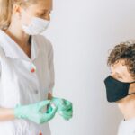 flu-vaccine-healthcare-professional