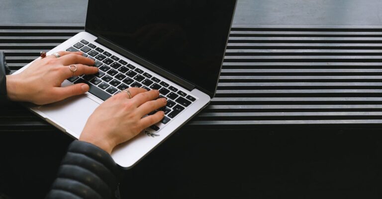 Illustration de Plateformes numériques : l'essor des travailleurs indépendants en France freelance-digital-nomad