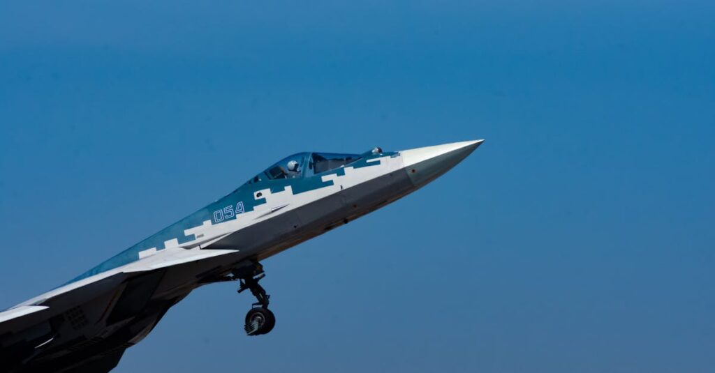 Illustration de Crash d'un avion de chasse indien au Dubai Airshow indian-fighter-jet-crash