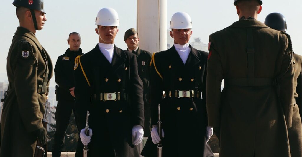 Illustration de Service national : Macron lance un service militaire volontaire macron-military-service