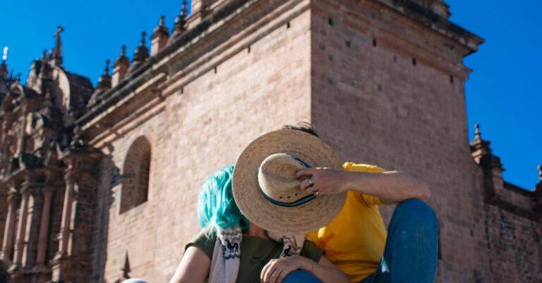 Illustration de Bricheros au Pérou : entre romance et exploitation touristique peru-tourist-romance