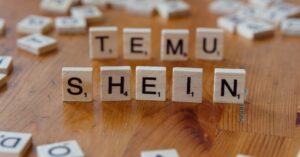 Illustration de Shein : Le gouvernement agit contre l'ultra fast fashion chinoise shein-fast-fashion-ban