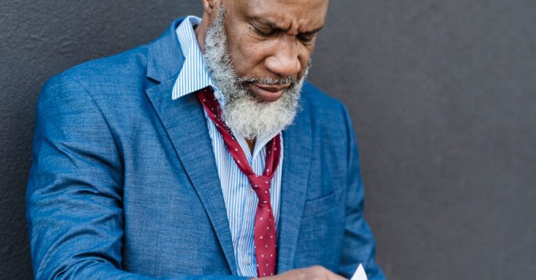 Illustration de Syndics de copropriété : des contrats souvent non conformes syndic-contract-problem