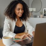 woman-working-computer