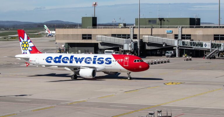 Illustration de Airbus A320 : retour à la normale après le bug logiciel Airbus-A320-parked