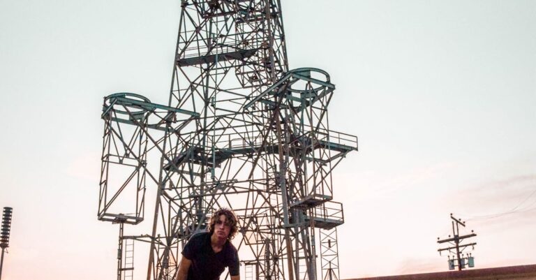 Eiffel-Tower-security-fence