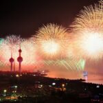 Eiffel-tower-fireworks-New-Year