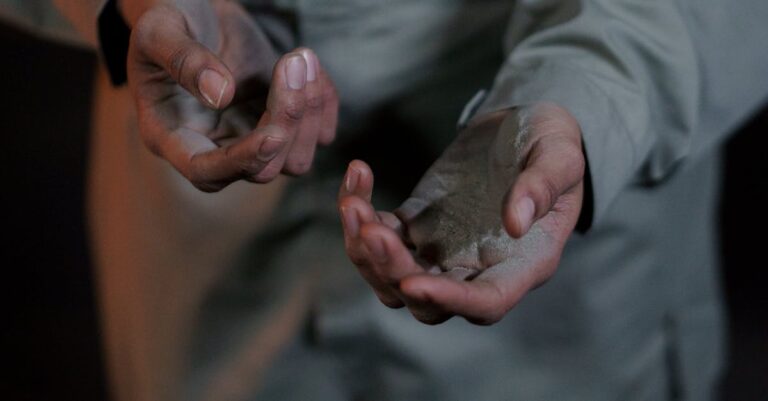 Illustration de IA et jeunes diplômés : quels impacts sur l'emploi tertiaire ? ai-impact-employment