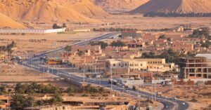 Illustration de Youtubeurs expulsés d'Algérie : récit d'un road trip inattendu algeria-desert-road-trip