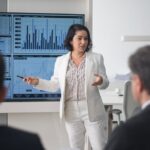 business-leaders-discussing-economy