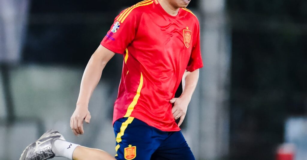 Illustration de Lille bat l'OM, Monaco chute à Brest : le point Ligue 1 lille-marseille-football-match