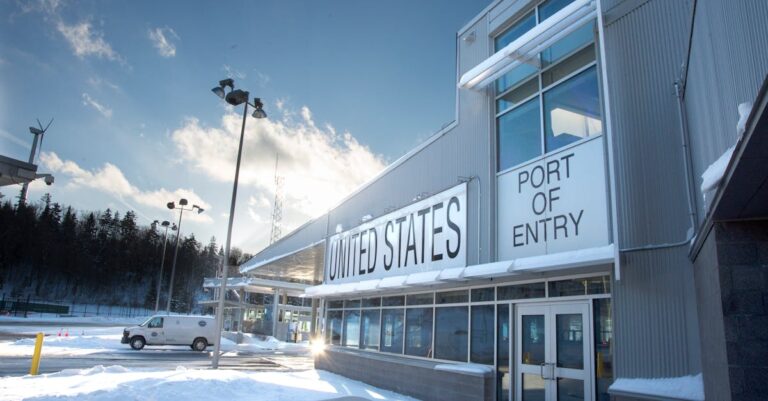 Illustration de Rafah: Israël annonce une réouverture limitée du poste-frontière Rafah-border-crossing