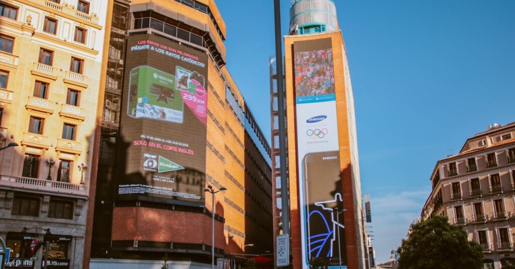 businessman-fnac-darty