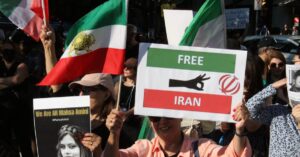 Illustration de Iran : répression sanglante et dilemmes internationaux iranian-protest-crackdown-2